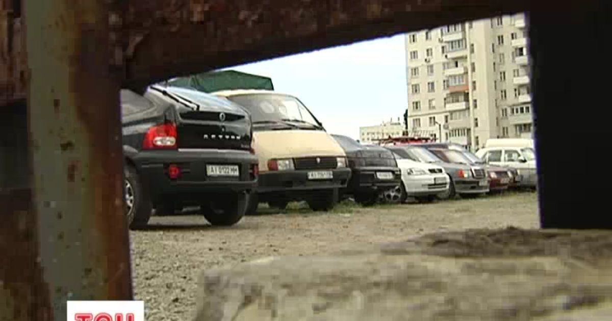 На водіях наживаються, затягуючи авто на штрафмайданчики через незначні порушення