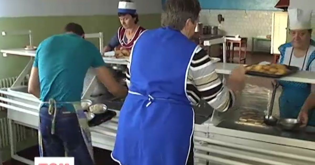 До їдальні привозили продукти, якими можна було отруїти всю школу