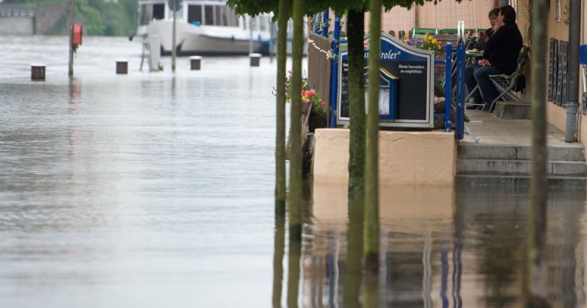Європа потерпає від повеней / © Фото EPA/UPG