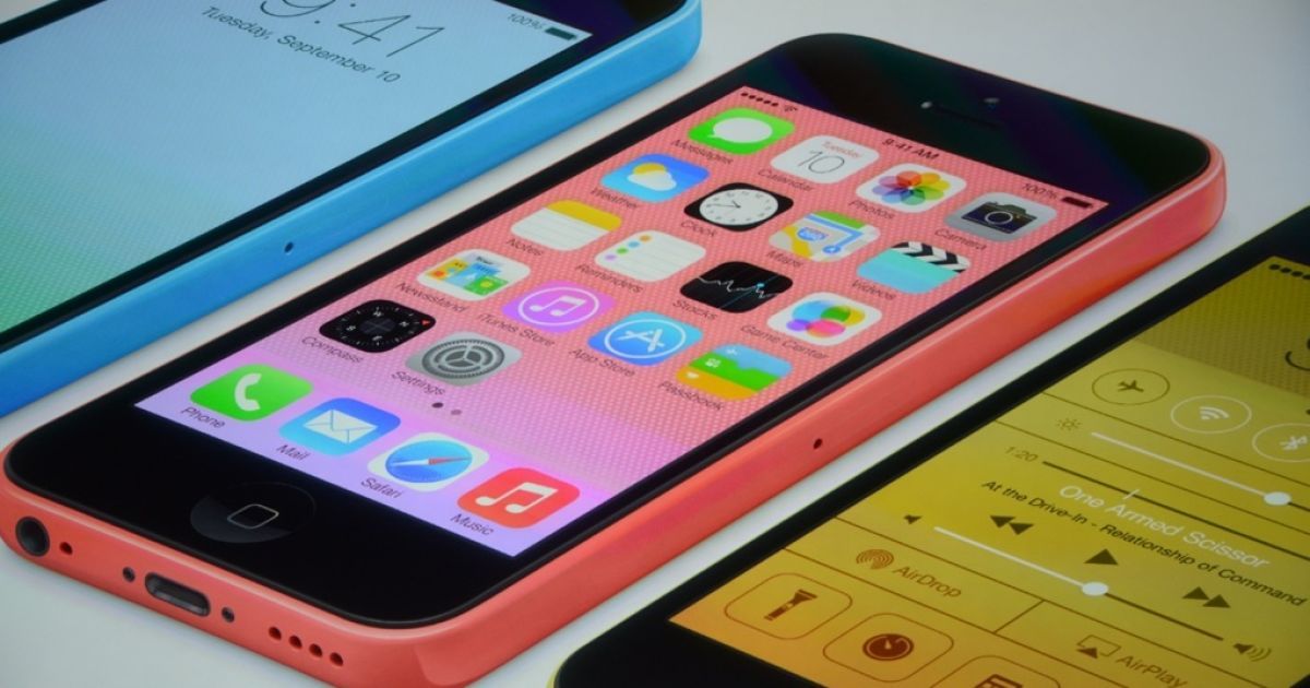 Apple iPhone 5С iPhone 5S - Apple представив різнокольоровий