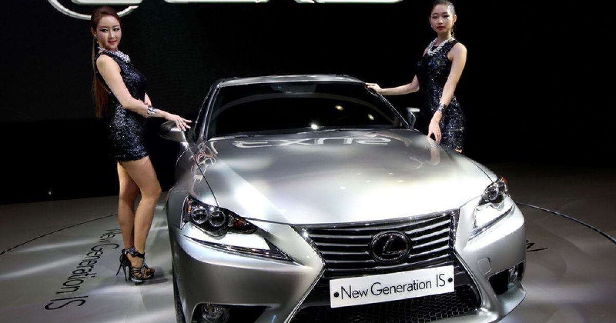 Lexus 'IS'
