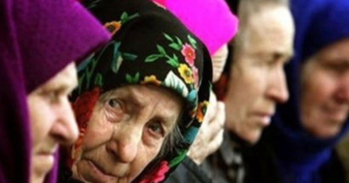 З 90-х оптимістів в Україні стає менше