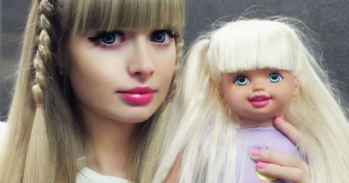 В одеської Барбі з'явилася московська конкурентка