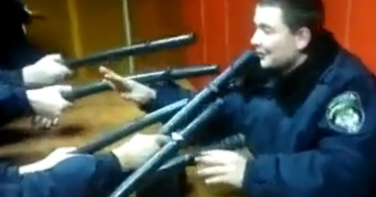 Харківські курсанти зняли пародію на міліцію