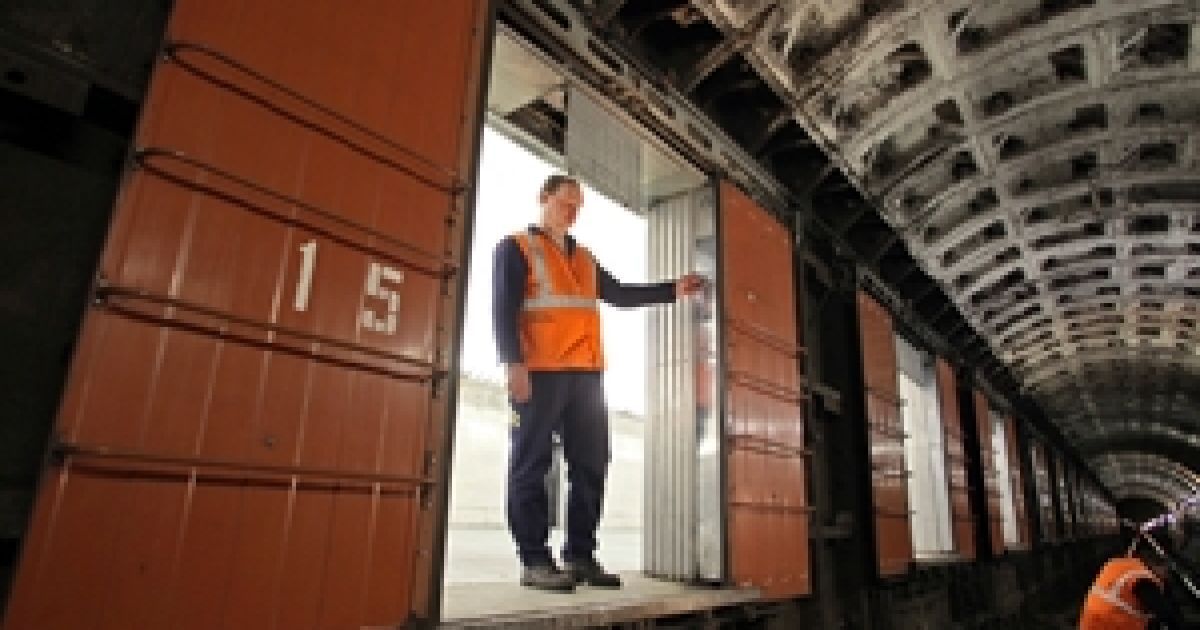 На кожній станції метро хочуть встановити загородження
