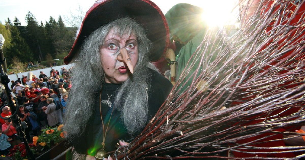 В Индии разъяренная толпа замучил до смерти пятерых женщин за "ведьмовство"