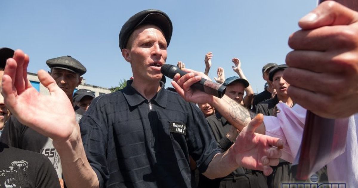 Засуджені у Макіївці позмагалися на звання кращого співака