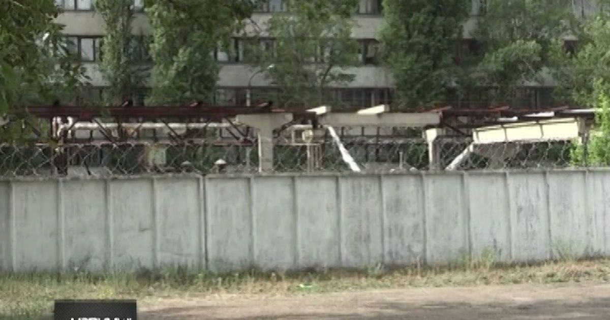 Неофіційно кажуть, що обладнання містило платину