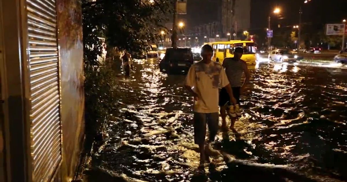 Злива і потоп у Києві 28 червня (с) youtube.com/user/igosha2010