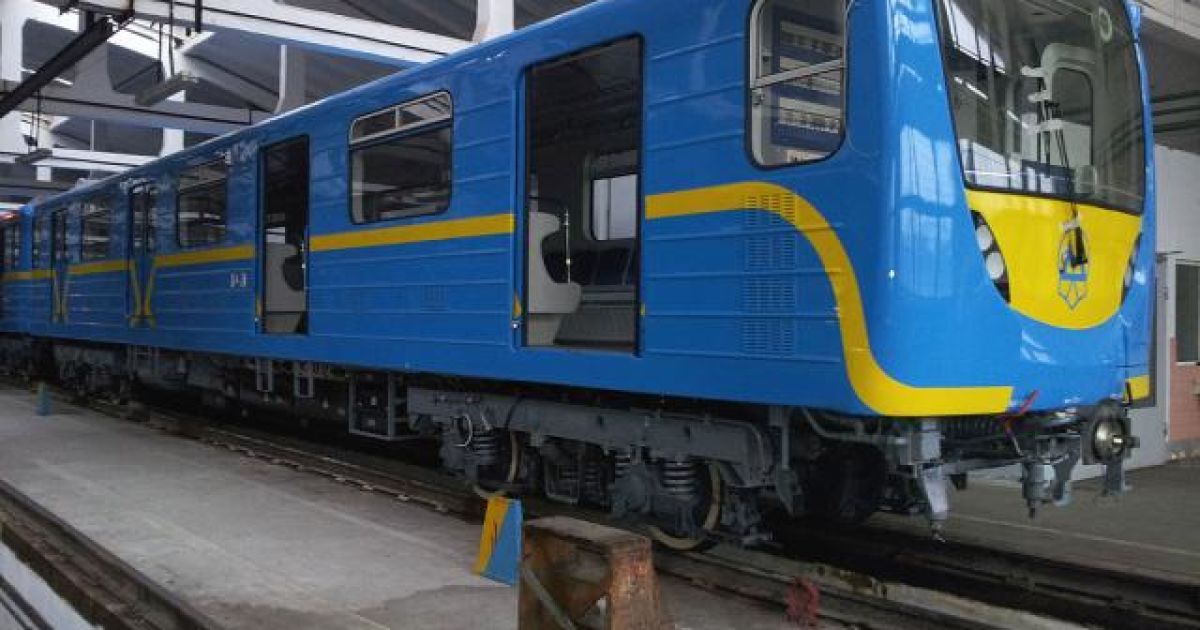 Проїзд у метро, автобусах і тролейбусах може подорожчати найближчим часом.