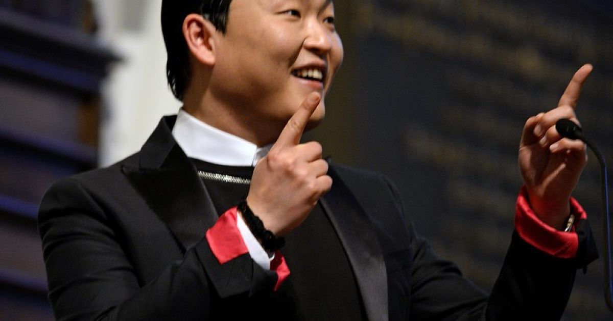 PSY хоче до України