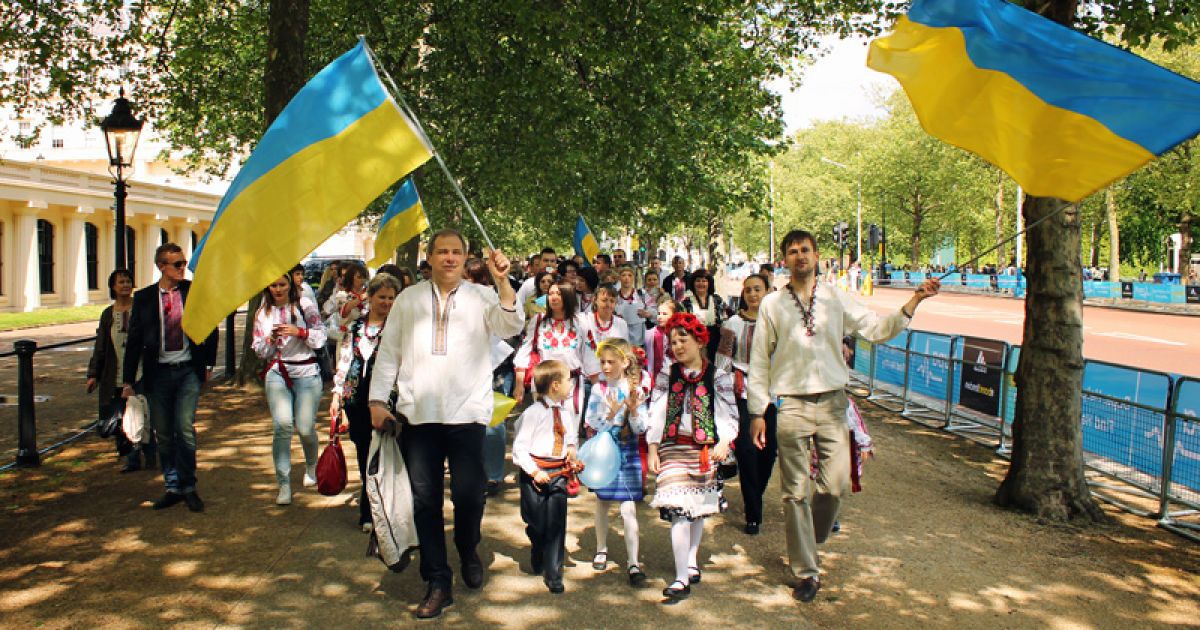 В рейтинге самых счастливых стран мира Украина обскакала Россию. Инфографика