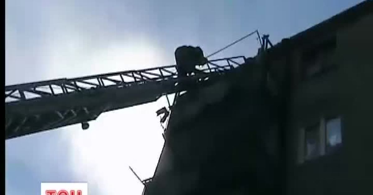 Рятувальники зняли дитину з 5-го поверху