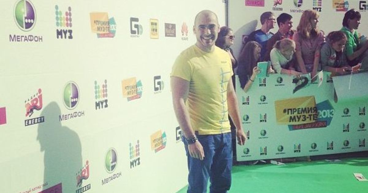 Зірки хизуються нарядами на зеленій доріжці / © Instagram