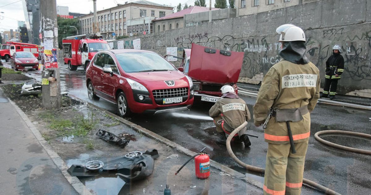У Києві в районі станції метро "Шулявська" сталася велика аварія / © Сегодня