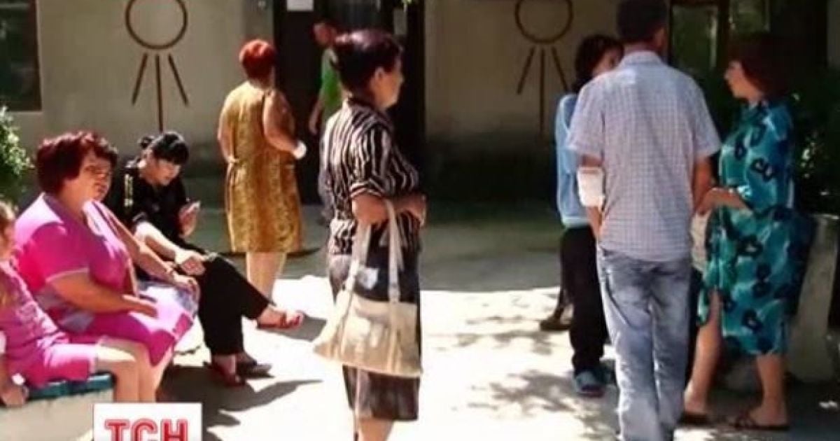 На весіллі отруїлись 20 людей