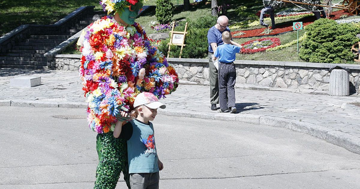 У столиці відкрили виставку "зелених" машин / © kievcity.gov.ua