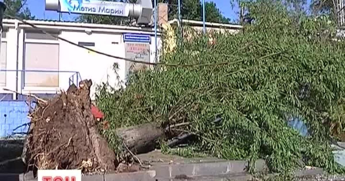 Україну штормитиме ще тиждень.