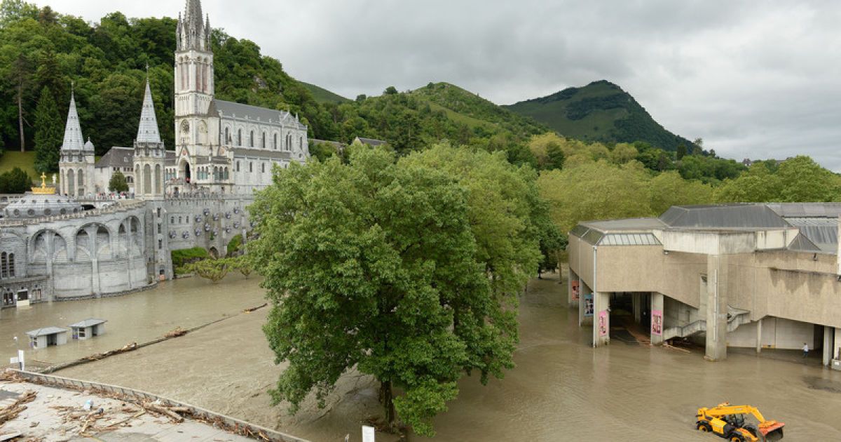 Франція та Іспанія страждають від повені