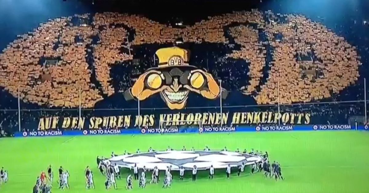 Красиве шоу фанатів "Боруссії"
