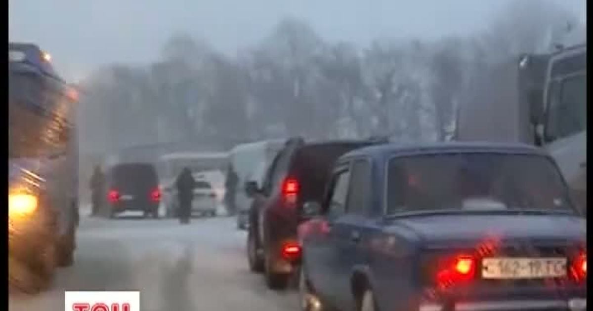 Затори на трасі Київ-Чоп не стають меншими