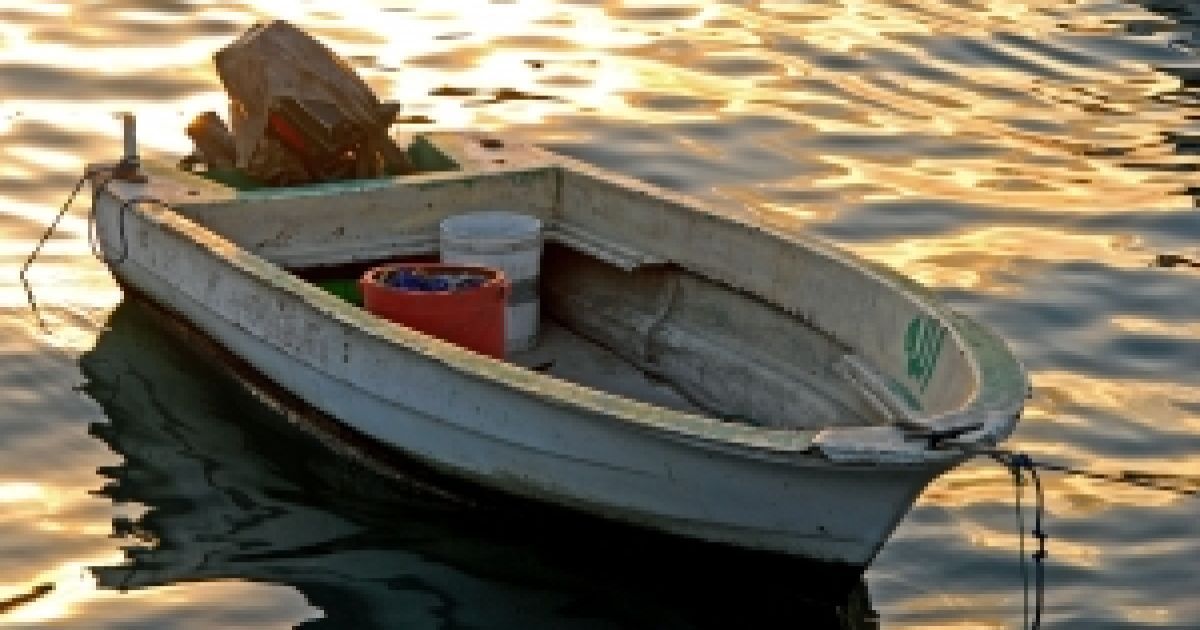 У Донецькій області прощаються із загиблими в Азовському морі рибалками