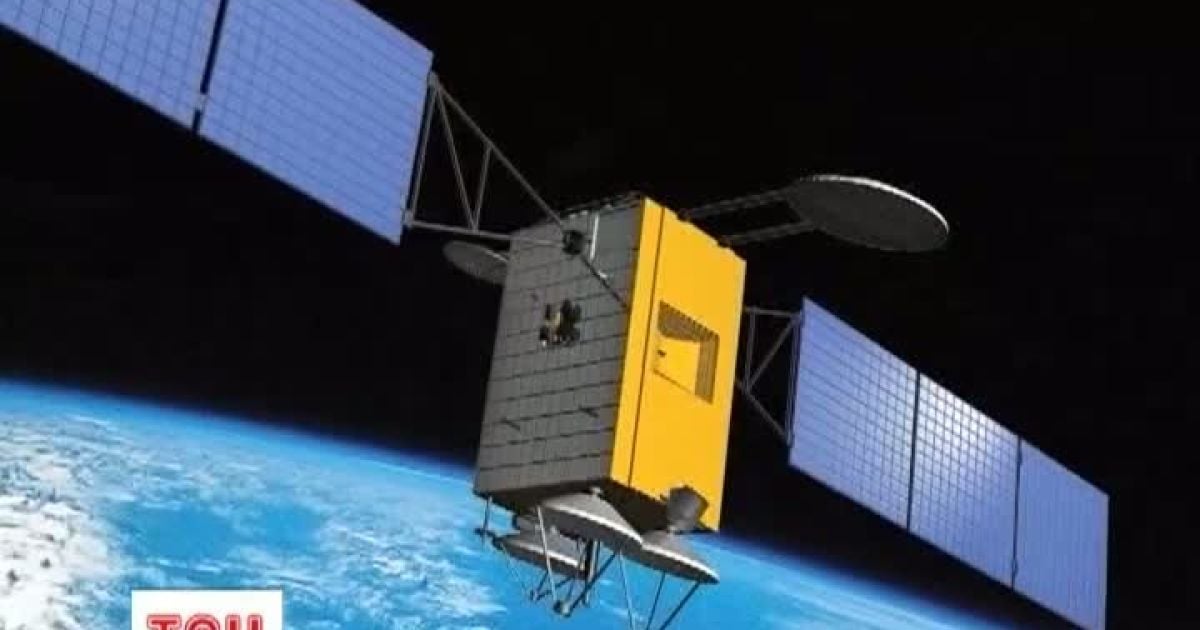 Янукович розповів про плани української космонавтики