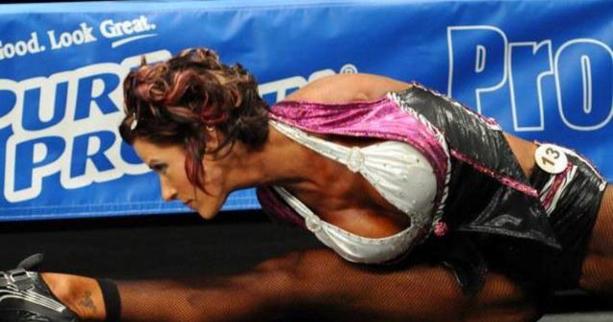 Безрука американка стала чемпіонкою з бодібілдингу. / © facebook/FitnessUnarmed