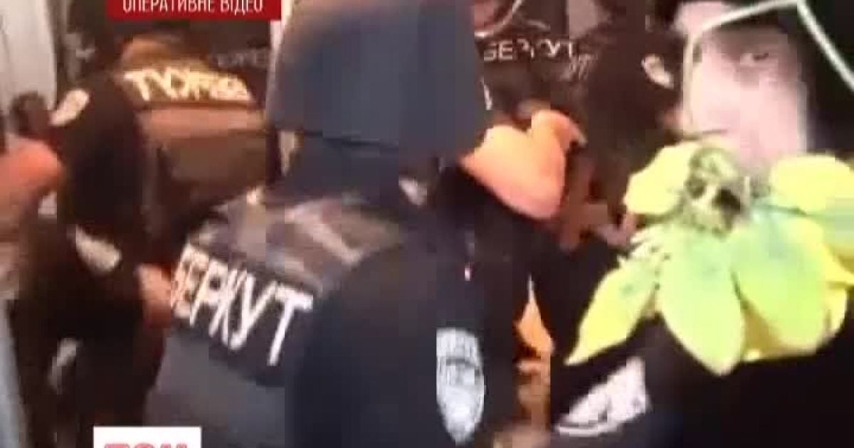 В Одесі "Беркут" штурмом узяв квартиру з наркоманом і заручницею