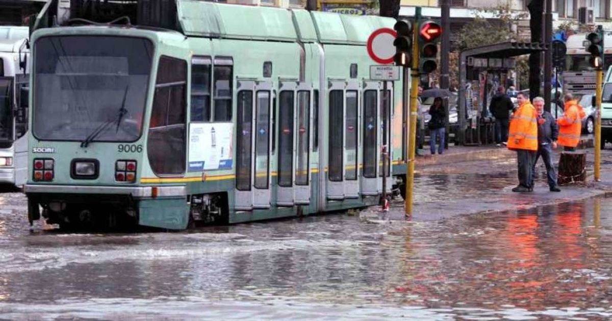 Потужна злива затопила Рим