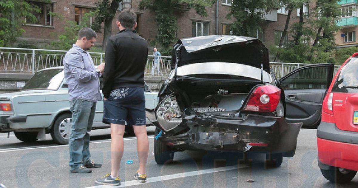 У Києві в районі станції метро "Шулявська" сталася велика аварія / © Сегодня