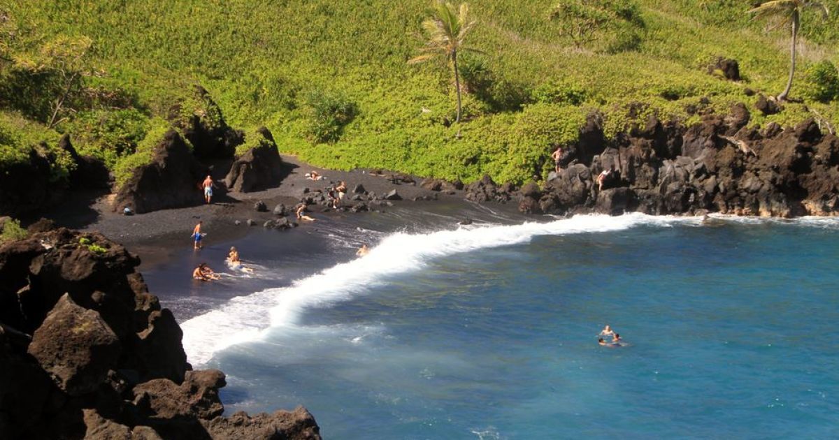 Пляж Хонокалані, Мауї / © bigpicture.ru