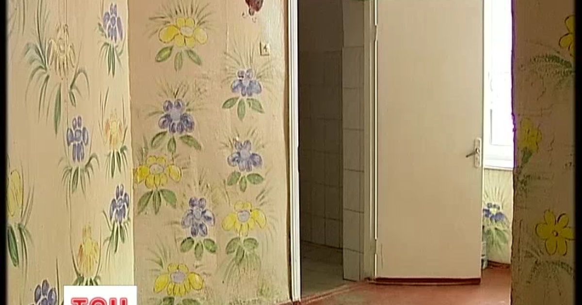 У київській школі хлопців і дівчат змушують ходити в один туалет