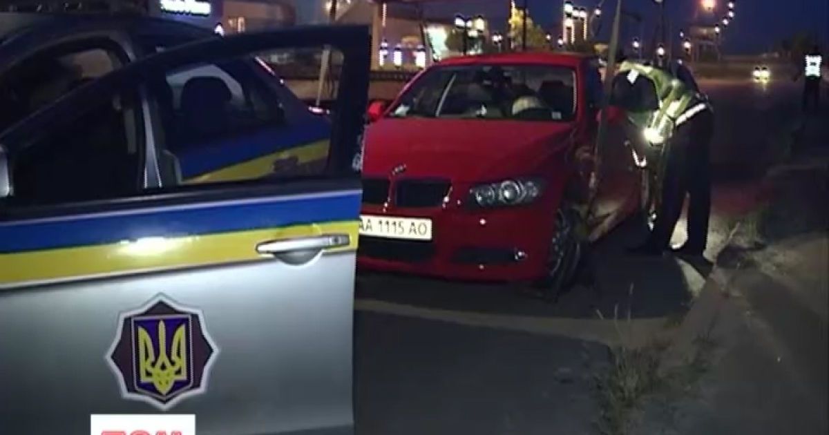 Даішники ганялися Києвом за дорогим спорткаром БМВ