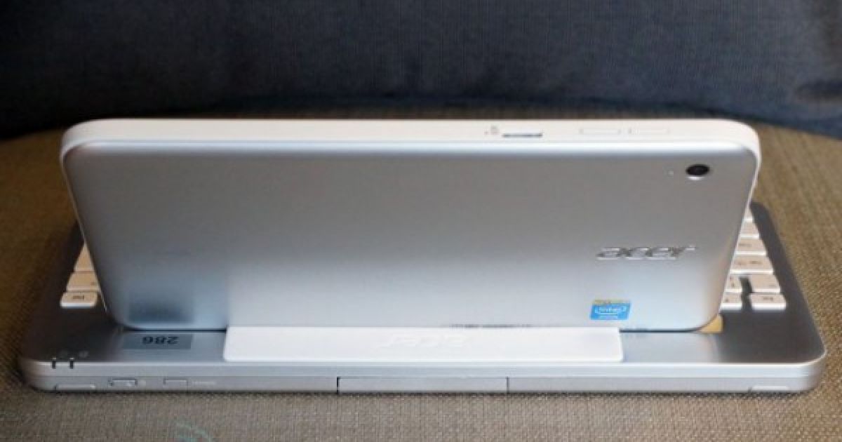 Iconia W3 / © engadget.com