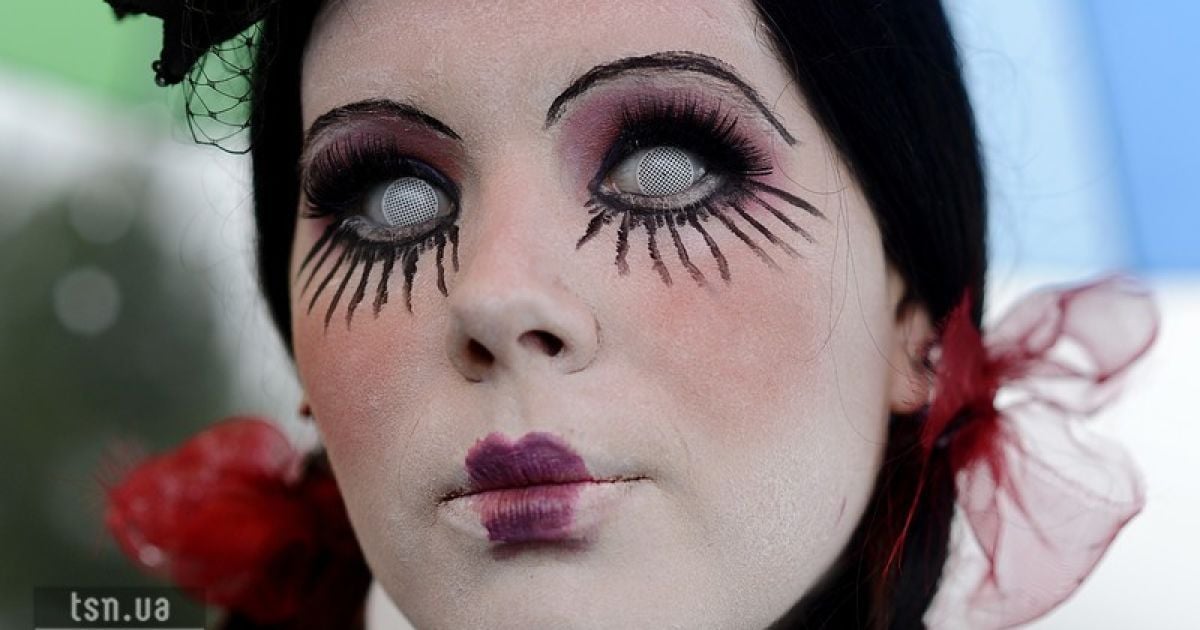 Злива не спинила зомбі-навалу у столиці Чехії / © Фото EPA/UPG