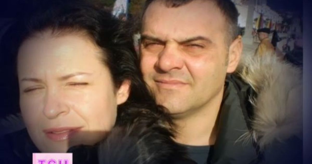 Писанка з чоловіком стали показувати родинні фото