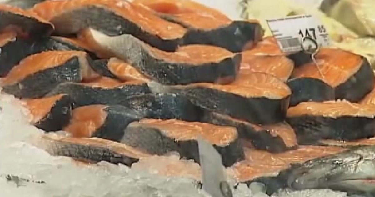 Українців труять рибою з глистами