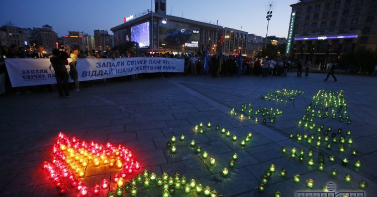 У Києві запалили свічки / © УНІАН
