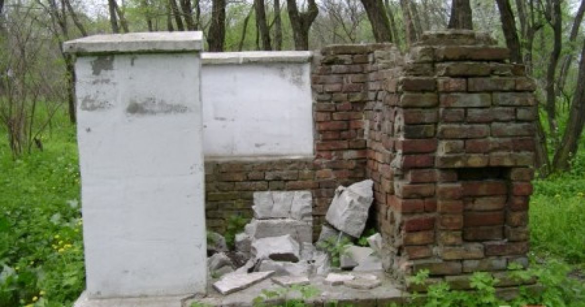 Вандали розвалили гробницю дочок і учнів Раббі Нахмана