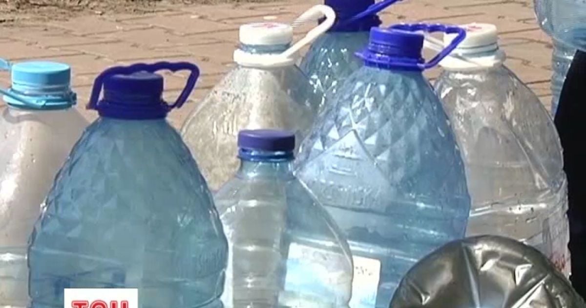 Фахівці радять користуватися тільки артезіанською водою
