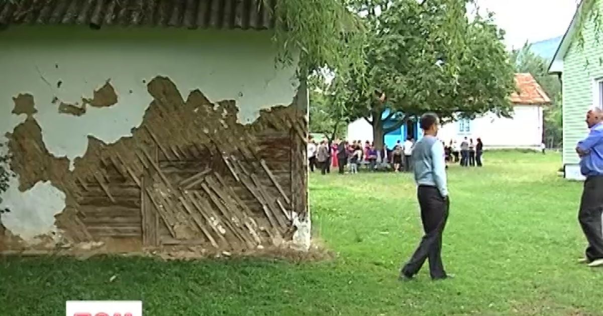 Батьки не збираються пускати дітей до школи, поки не з'являться будівельники