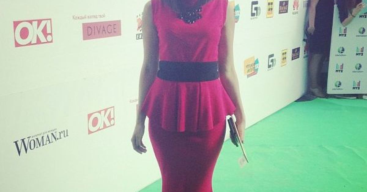 Зірки хизуються нарядами на зеленій доріжці / © Instagram