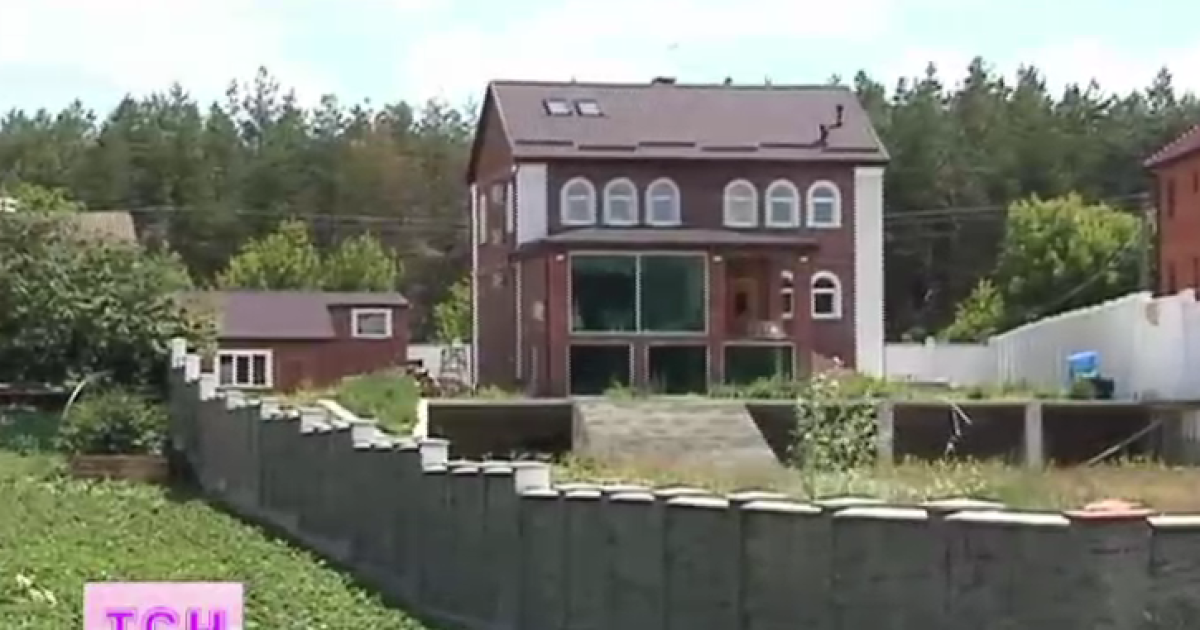 Заміський будинок Тіни Кароль, подарований покійним чоловіком