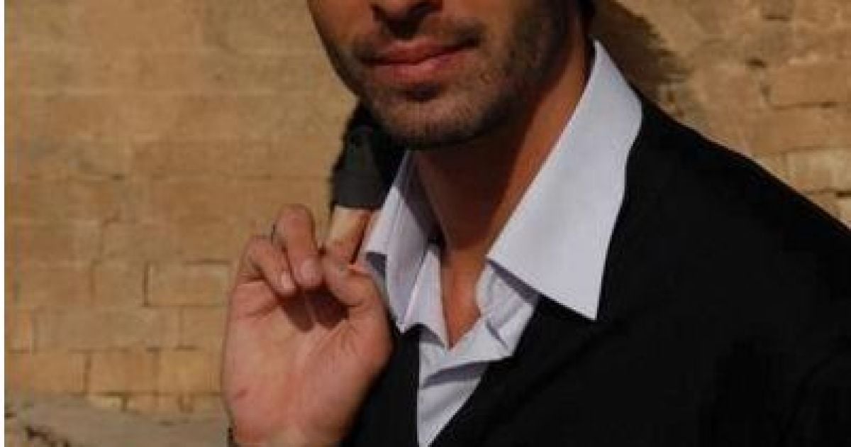 Қыздар жігіттерді аңдыйды