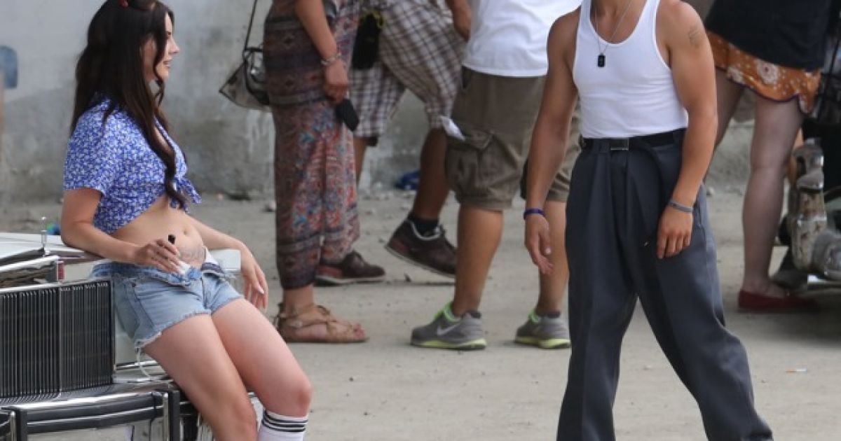 Лана Дель Рей готує для прихильників новий кліп