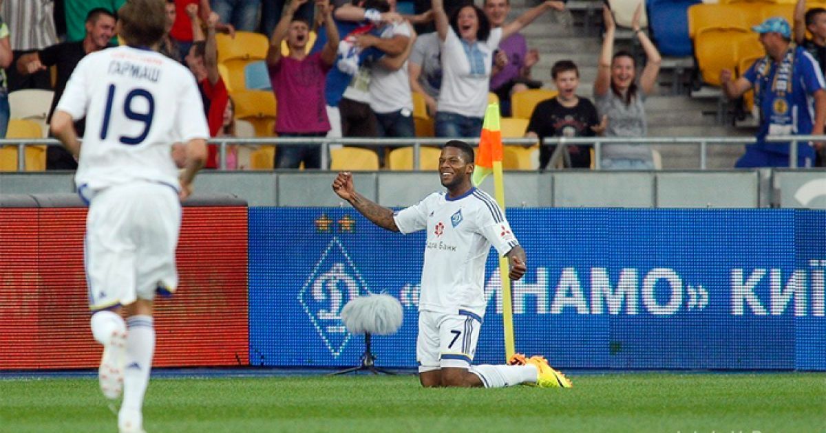 Ленс приймає привітання за перший динамівський гол / © fcdynamo.kiev.ua