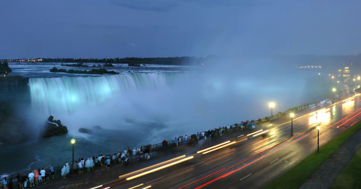 Канада святкує народження сина герцога і герцогині Кембриджських / © Фото EPA/UPG