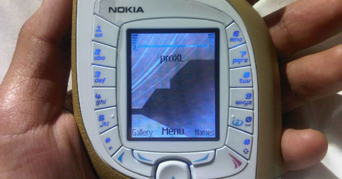 2003 рік. Nokia 7600 / © Lenta.ru