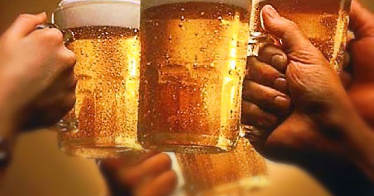 Українцям порадили не вживати алкоголю у спеку